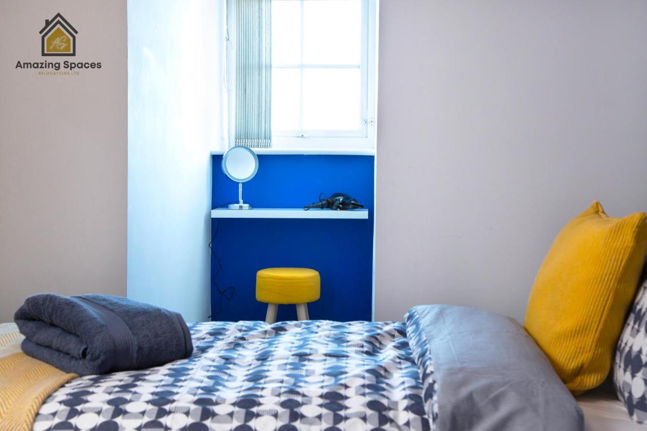 Large Unique 2 Bedroom Duplex Apartment With Private Parking & Free Wifi - Vat Qualifying By Amazing Spaces Relocations Ltd Warrington  Dış mekan fotoğraf