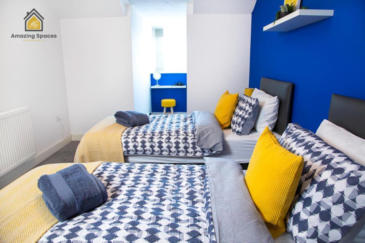 Large Unique 2 Bedroom Duplex Apartment With Private Parking & Free Wifi - Vat Qualifying By Amazing Spaces Relocations Ltd Warrington  Dış mekan fotoğraf
