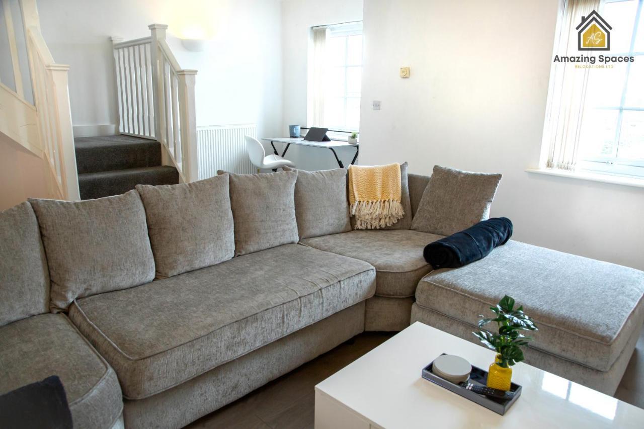 Large Unique 2 Bedroom Duplex Apartment With Private Parking & Free Wifi - Vat Qualifying By Amazing Spaces Relocations Ltd Warrington  Dış mekan fotoğraf